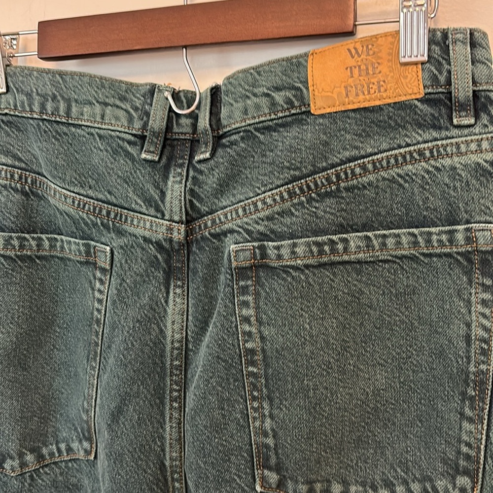 NWOT FREE PEOPLE WE THE FREE WOMENS FINAL COUNTDOWN CUFFED JEANS LUKE GREEN DYE - Picture 6 of 7